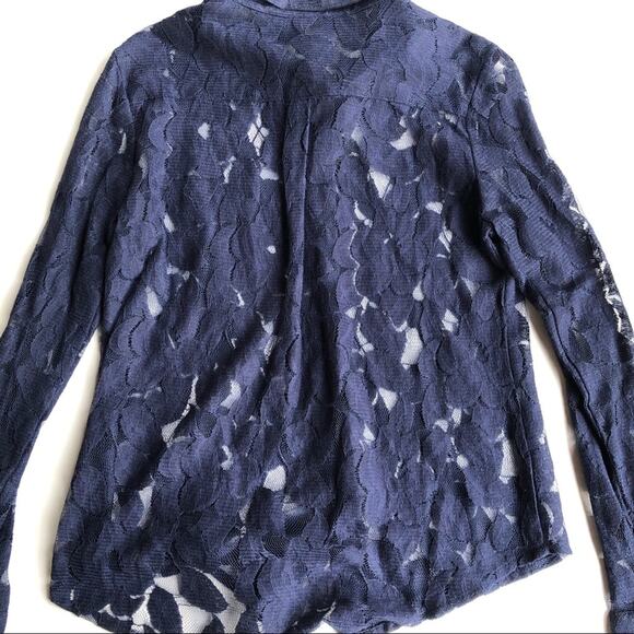 Isaac Mizrahi New York Navy Lace Button-Down Top US 2 - Picture 3 of 5